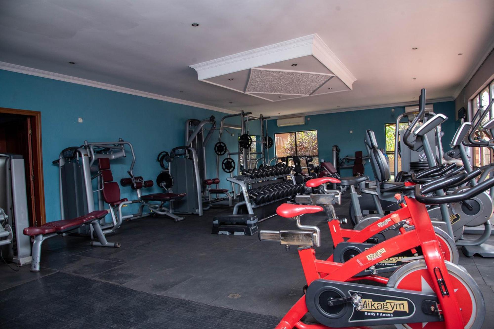Mika Hotel Kabulonga Лусака Екстериор снимка