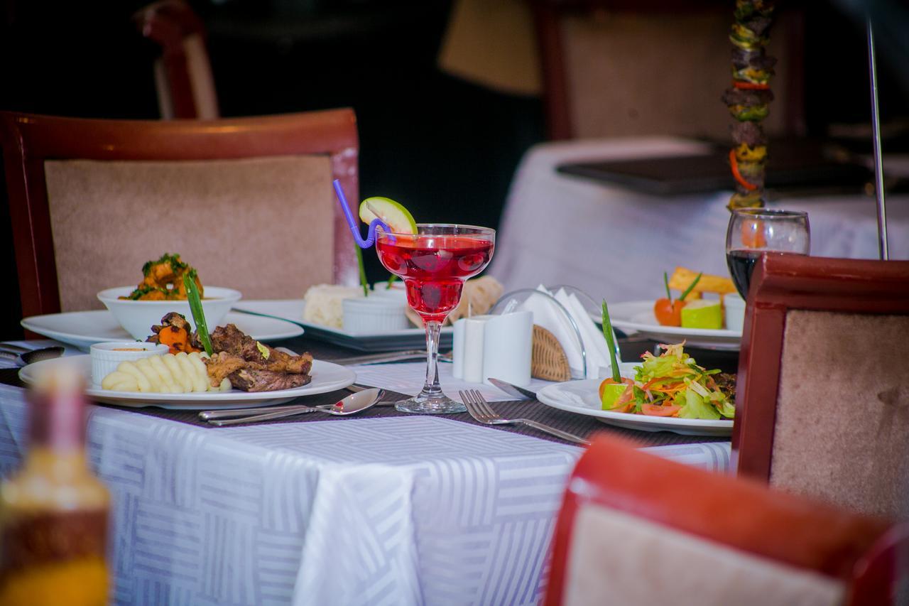 Mika Hotel Kabulonga Лусака Екстериор снимка