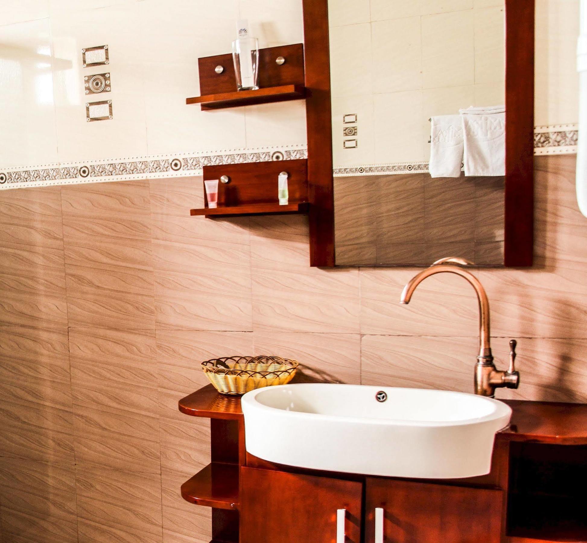 Mika Hotel Kabulonga Лусака Екстериор снимка