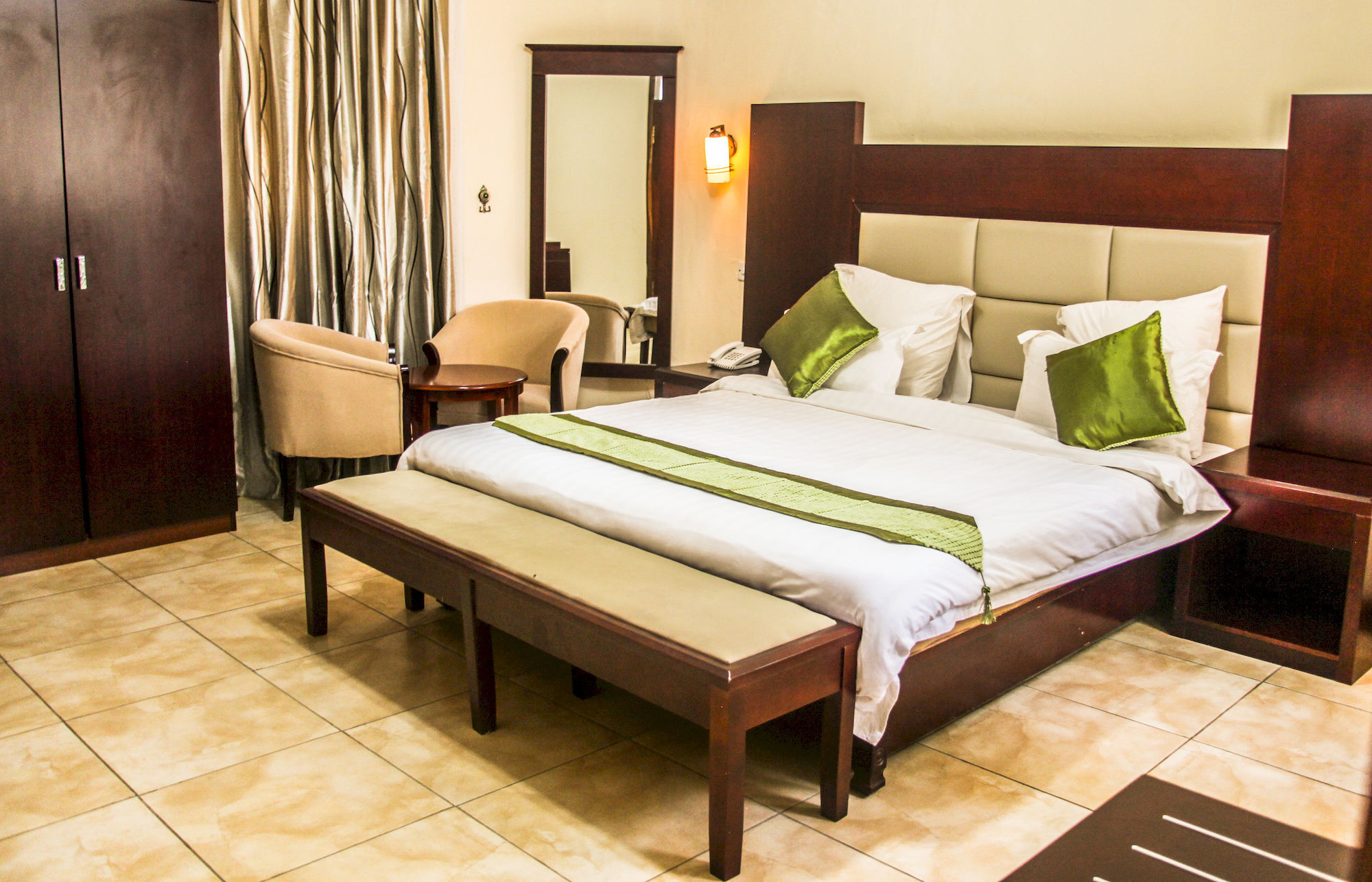 Mika Hotel Kabulonga Лусака Екстериор снимка